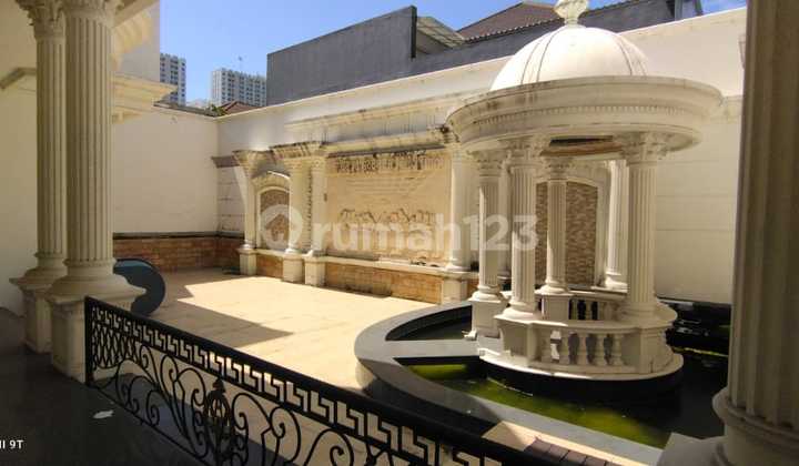 Rumah Mewah Pakuwon City Surabaya 2