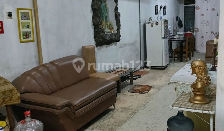 Rumah Pusat Kota Surabaya Rumah Pusat Kota Surabaya
