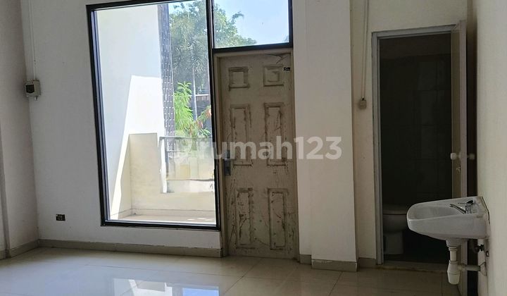 Konsep Rumah Kantor Pusat Kota Surabaya Di Jl. Jimerto, Ketabang, Kec. Genteng, Surabaya, Jawa Timur, Genteng Rumah Bagus 2