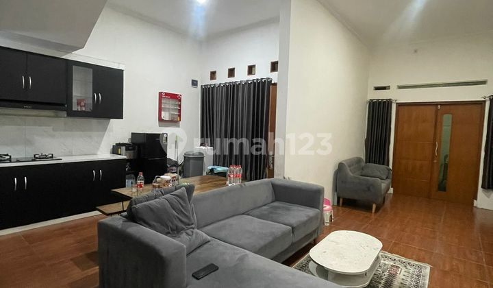 Rumah Bagus Semi Furnished SHM Area Komplek Margahayu 2