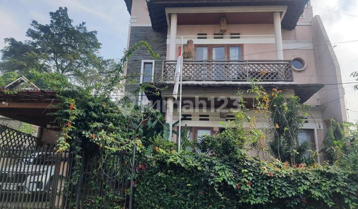 Rumah Bagus Siap Huni SHM Area Cikutra