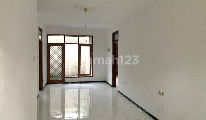 Nice Ready-to-Live House in Batununggal Residential Complex 2