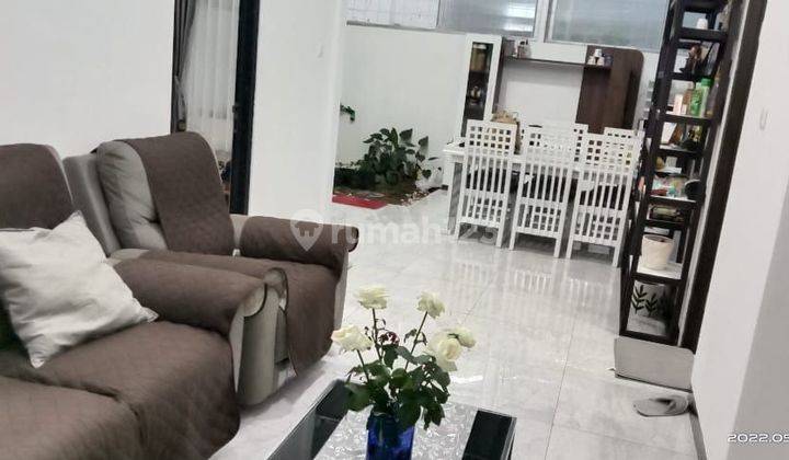 Rumah 2 Lantai Bagus Semi Furnished SHM di Arcamanik, Bandung 2