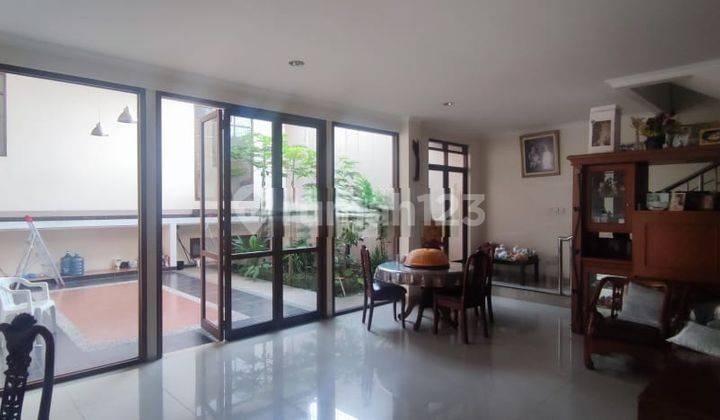 RUMAH ASRI NYAMAN DAN TENANG AREA SETIABUDI