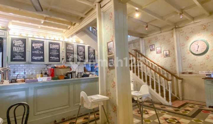  Rumah Lokasi Strategis Untuk Usaha Area Sayap Riau Belakang gedung sate