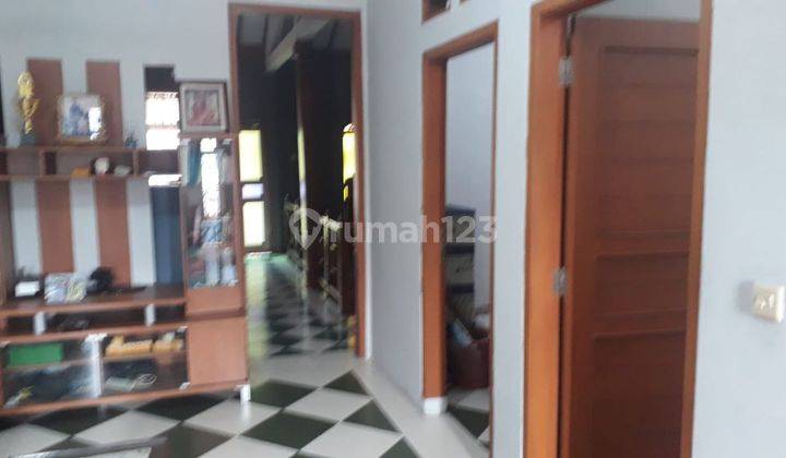 Rumah 2 Lantai Bagus Semi Furnished SHM di Antapani, Bandung 2