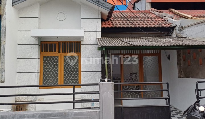 Rumah SHM 66m2 sangat strategis, Pejuang, Bekasi 2