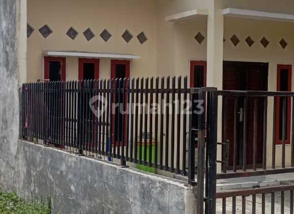 Rumah Khusus muslim Jl.Pelajar ujung dekat stadion teladan 2