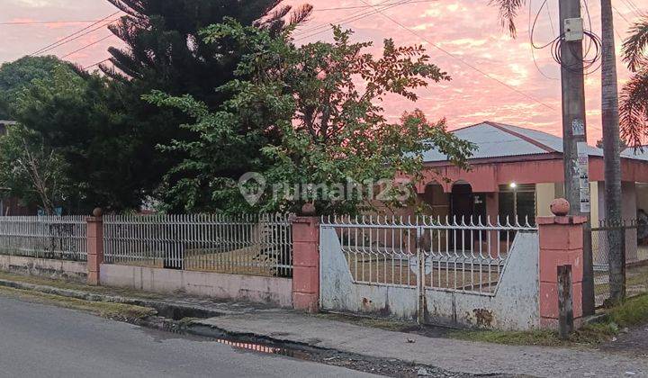 di Jual Rumah Jl. Karya Utama, Johor, Medan 2