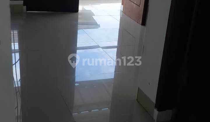 Jual Rumah dalam Komplek Jl.Flamboyan 2