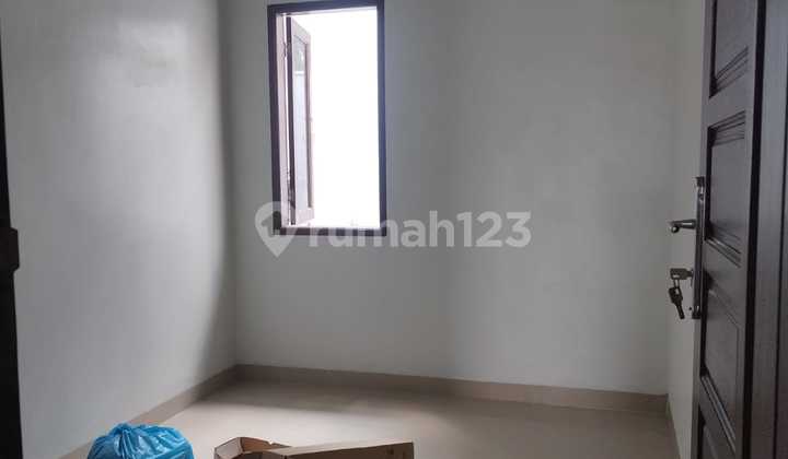 Rumah Taman Bunga Ester No.9 Jl.Bunga Ester 2 2