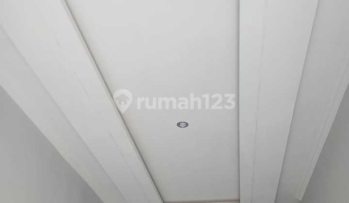 Modern Islamic House Khomsa Street Residence in the Medan Tembung area. Modern Islamic House Khomsa Street Residence in the Medan Tembung area.