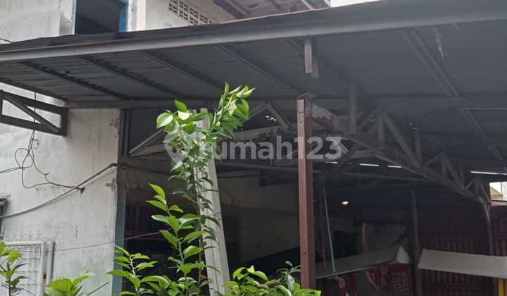 For Sale: 2-Story Boarding House at Jl. Mistar Gg. Garuda 24D, Medan Petisah