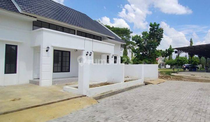 di Villa Johor Permai, Johor Ujung, Medan 2