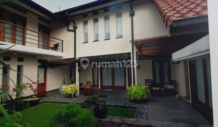 Rumah Eksklusif nyaman dan asri Area Geger Kalong 1
