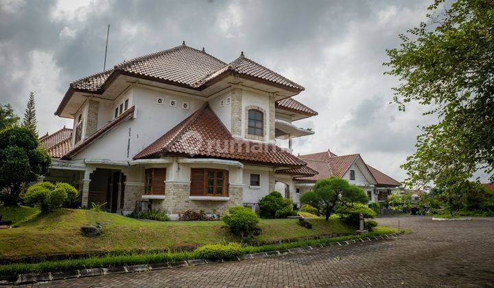 Rumah Luas Dan Cantik 2 Kavling Connecting Full Furnished SHM di Perumahan Pesona Merapi, Sleman Yogyakarta 2