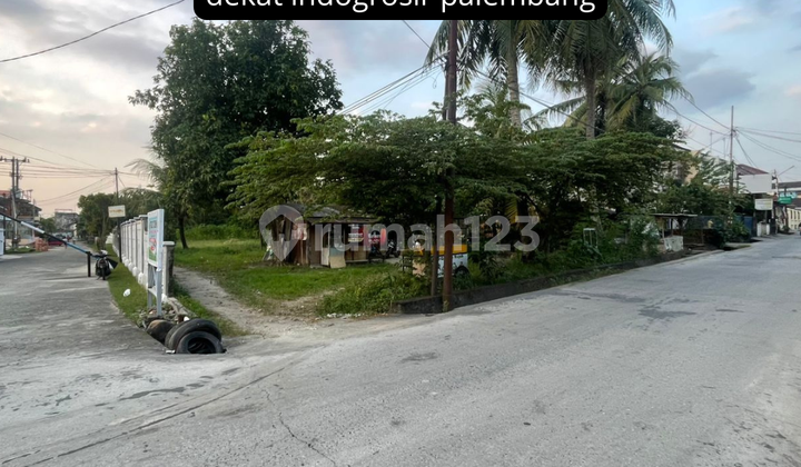 Land by the roadside in Sako Kenten, Palembang, near Indogrosir Land by the roadside in Sako Kenten, Palembang, near Indogrosir