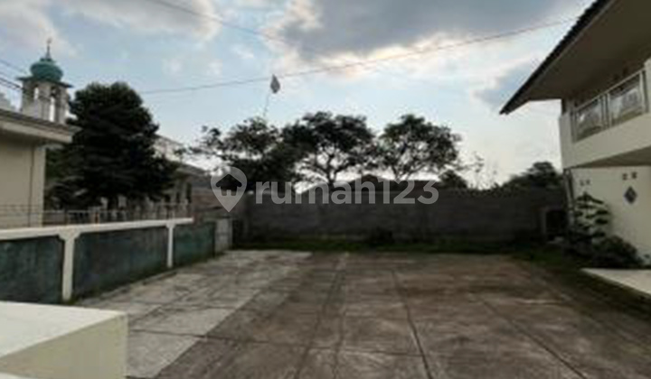 Rumah Lelang Parkiran Luas di daerah Cisaat Sukabumi 2