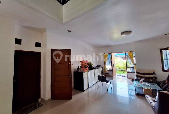 Rumah Lelang 2 Lantai di Komplek Kota Bandung Estetik 2