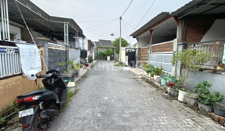 For Sale Cheap Auction House Hulaan Menganti Gresik 2