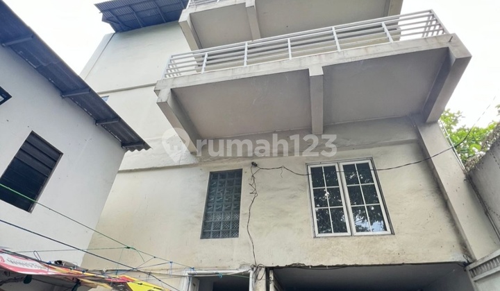 For Sale Auction Shop House Ketabang Genteng Sby