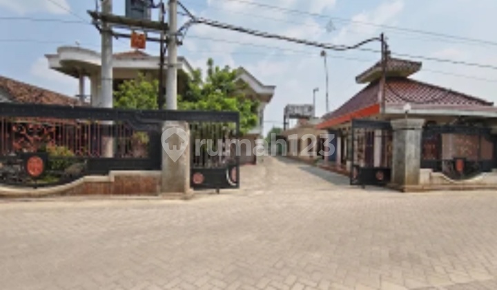 Good Auction House For Sale Tarik Sidoarjo