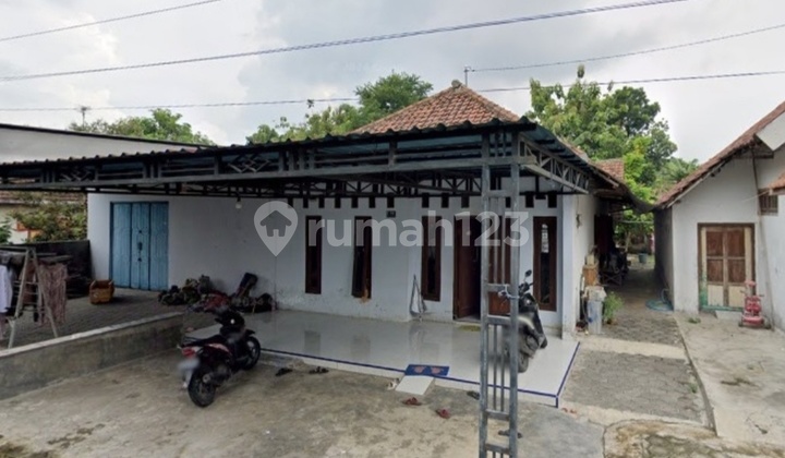 For Sale Cheap Auction House Mojoagung Jombang 2