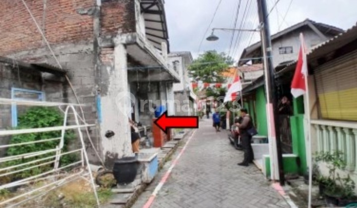 For Sale Auction House Mojosarirejo Gresik 2