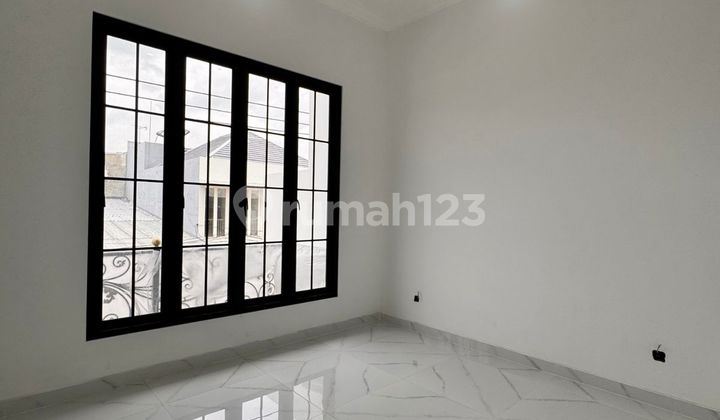 Dijual Rumah Semi Klasik Surabaya Timur Babatan Pantai Surabaya 2