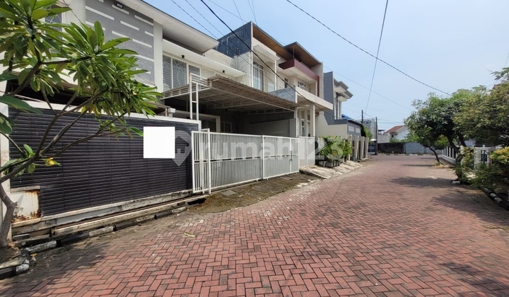 For Sale Via Auction: Prapen Indah House, Panjang Jiwo Village, Tinggilis District, Surabaya 2