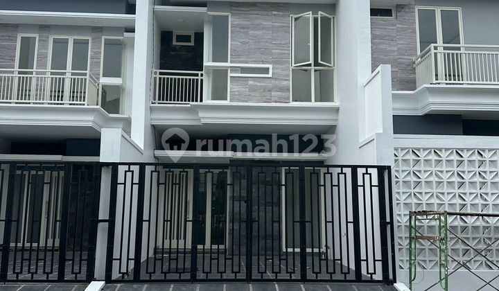 Dijual Rumah Baru Murah 2 Lantai Lokasi Jemursari Dekat Dengan Kampus Ubaya Dijual Rumah Baru Murah 2 Lantai Lokasi Jemursari Dekat Dengan Kampus Ubaya
