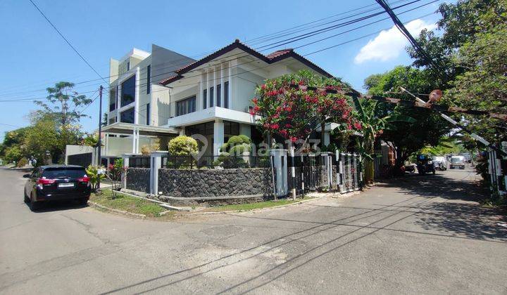 Dijual Via Lelang Rumah Bagus Lokasi Darmo Permai Selatan 1