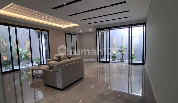 Dijual Rumah Mewah Lokasi Woodland Citraland Surabaya 2