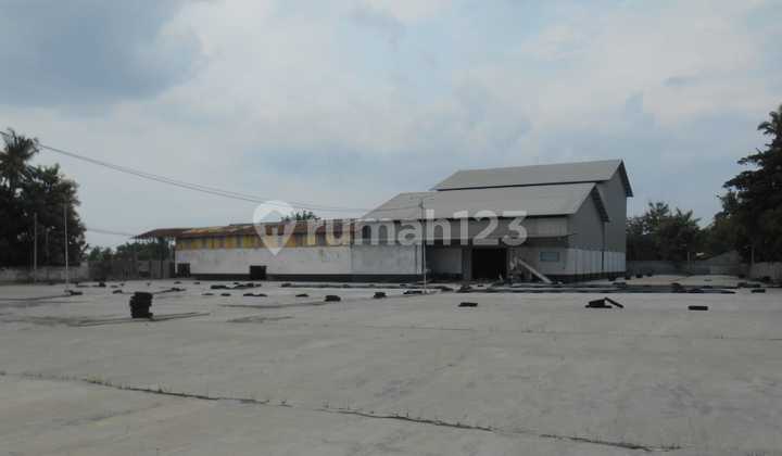 For Sale Via Auction Warehouse / Rice Mill Slep, Laok Binding Village Road, Landangab Village, Kapongan District, Situbondo. For Sale Via Auction Warehouse / Rice Mill Slep, Laok Binding Village Road, Landangab Village, Kapongan District, Situbondo.