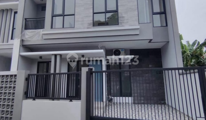 For Sale: New 2-Story House in Pakal Madya Asri Location For Sale: New 2-Story House in Pakal Madya Asri Location