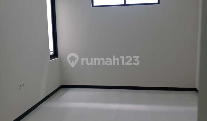 For Sale New 2-Story House Located in Villa Kalijudan Surabaya, Close to Unair Campus 2