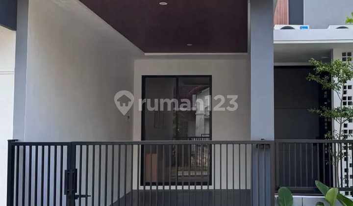 Dijual Rumah Siap Huni Lokasi Griya Asri Pakuwon City 1