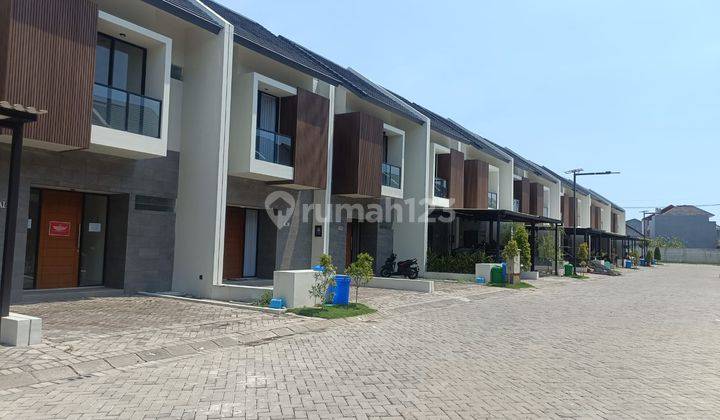 Dijual Via Lelang Rumah Mewah Central Park Juanda 2