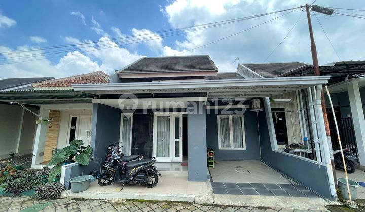 For Quick Sale: Green Royal House in Banyumanik, Semarang 1