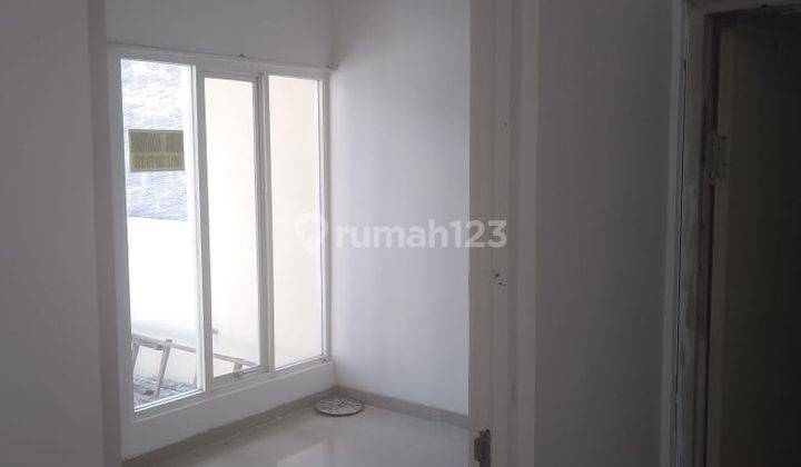 kamar tidur dijual rumah green semanggi mangrove