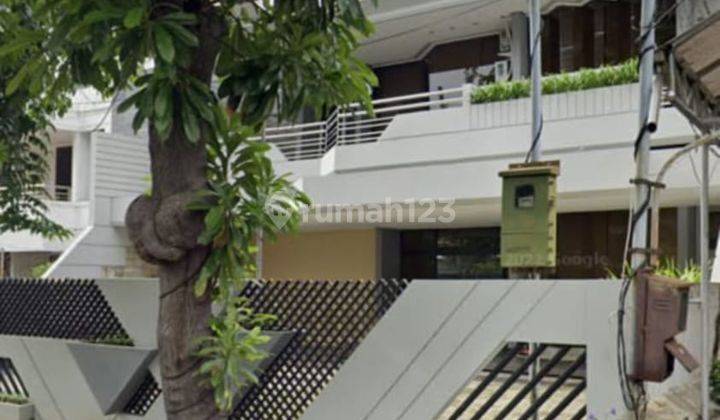 Dijual Rumah Mewah Lokasi Embong Kenongo Surabaya 1