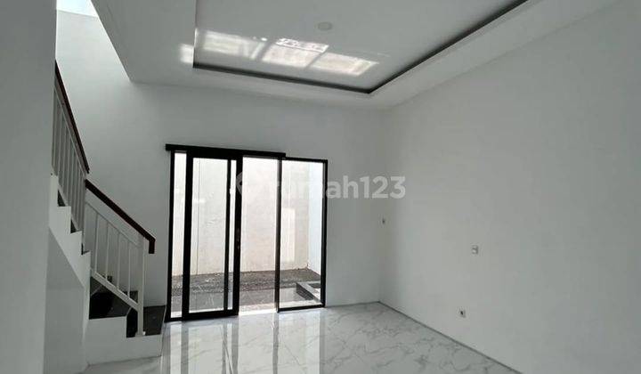 Dijual Rumah Baru 2 Lantai Lokasi Rungkut Asri 2