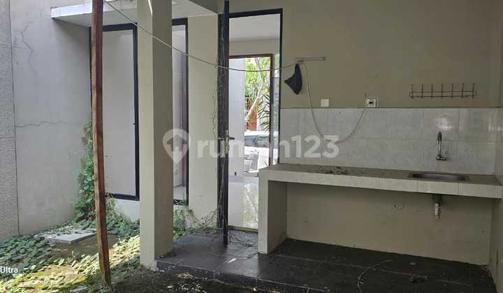 Disewakan Rumah 2 Lantai Lokasi Northwest Hill Citraland Utara 2