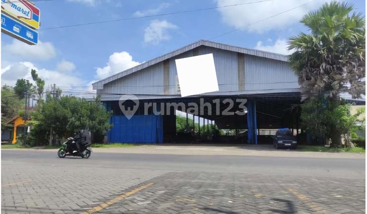 For Sale By Auction Warehouse on Mastrip Togogan Srengat Blitar Road