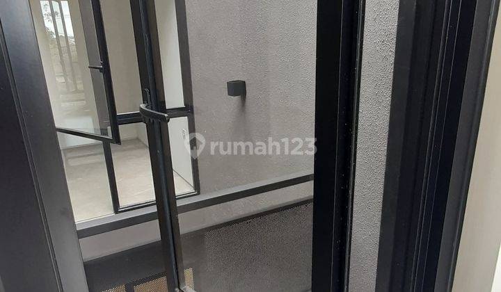 foto lainnya dijual rumah baru 2 lantai