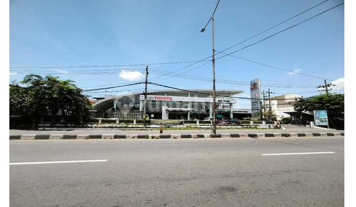 Di Jual Via Lelang Showroom Toyota di Sidoarjo