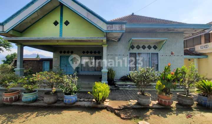 Land + House for Sale in Bulukerto, Batu, Malang 1