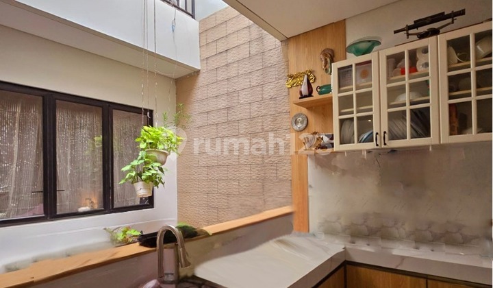 Rumah Siap Huni,Bagus,Dalam Ruangan Rapih di Bintaro Jaya Tangsel Rumah Siap Huni,Bagus,Dalam Ruangan Rapih di Bintaro Jaya Tangsel