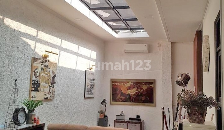 Hotsale Rumah Modern Lokasi Strategis Di Jatiwaringin, Jakarta Timur.