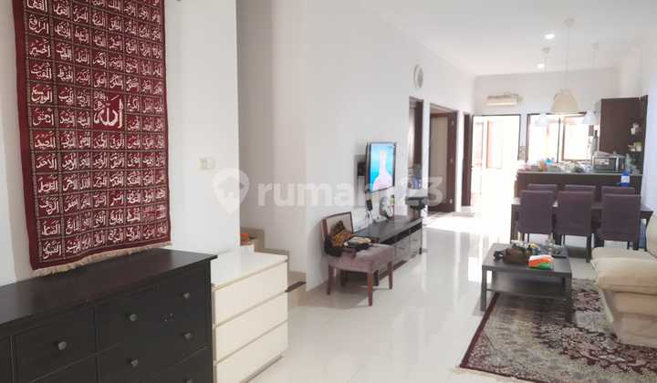 Rumah Bagus,nyaman,lokasi oke di Pondok Labu Jakarta Selatan. 2
